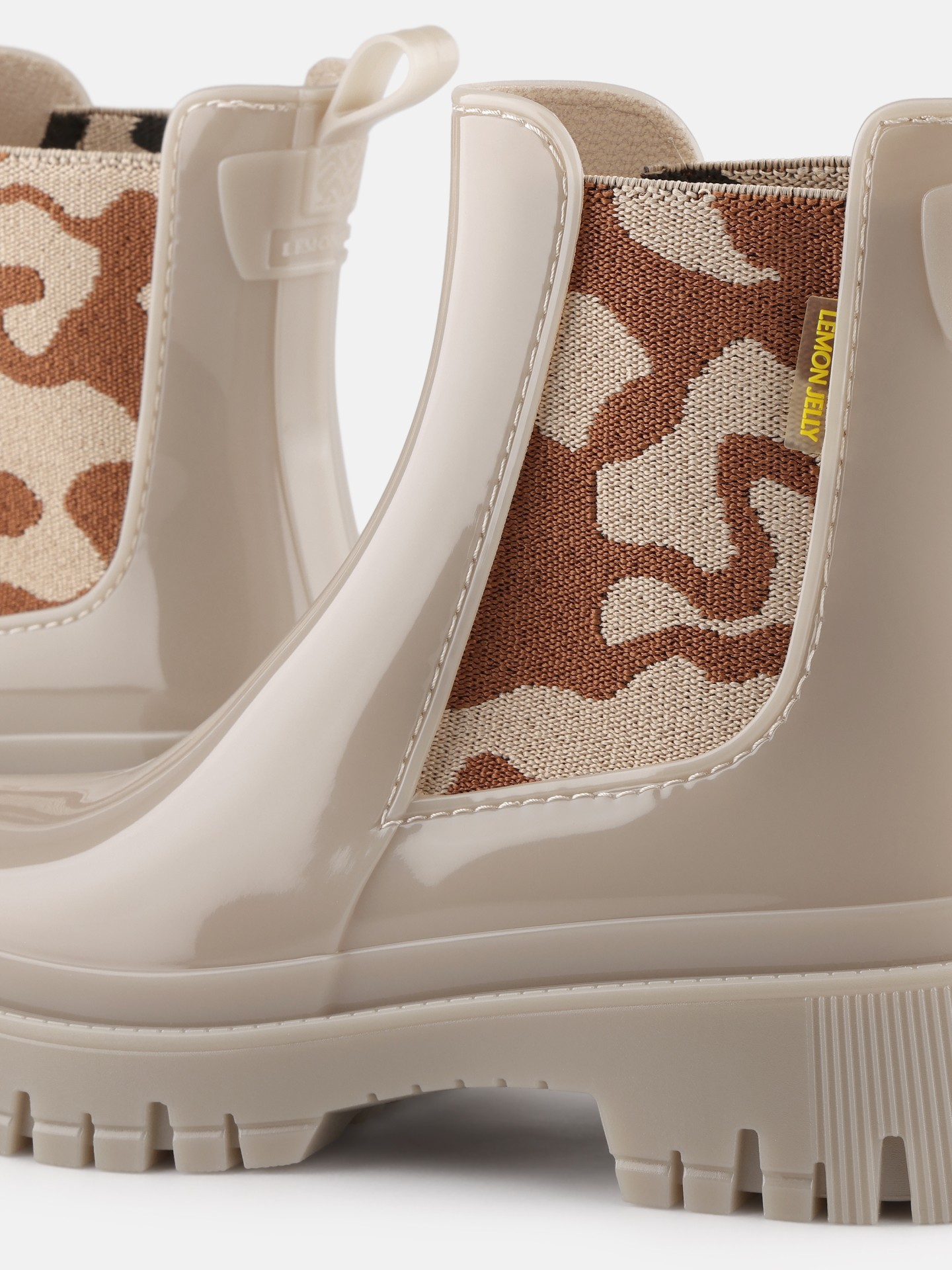 Mylo Dusty Nude